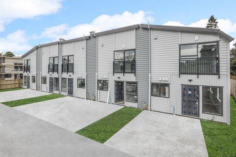 Photo of property in 21 Miles Avenue, Papatoetoe, Auckland, 2025