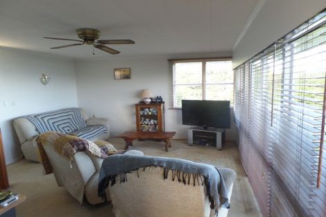 Photo of property in 10 Adams Road, Thornton Bay, Thames, 3575