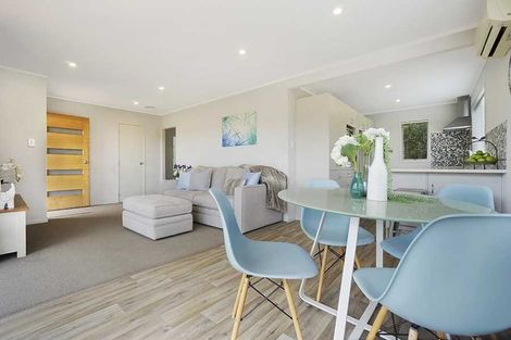Photo of property in 1/17 Sandiacre Way, Browns Bay, Auckland, 0630