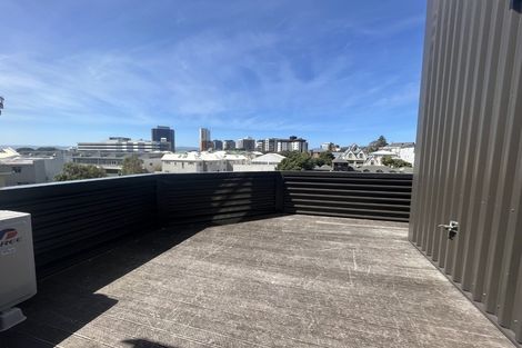 Photo of property in 155 Grant Road, Thorndon, Wellington, 6011