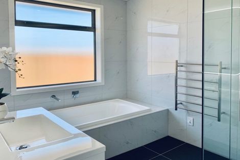 Photo of property in 8 Ekara Road, Flagstaff, Hamilton, 3210