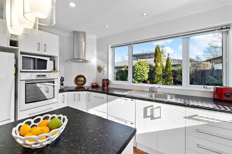 Photo of property in 11 Hanover Place, Ilam, Christchurch, 8041