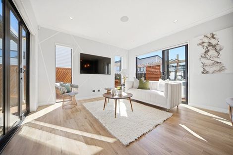 Photo of property in 20 Riroriro Road, Hobsonville, Auckland, 0616