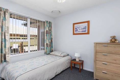 Photo of property in 8 Jerez Place, Hei Hei, Christchurch, 8042