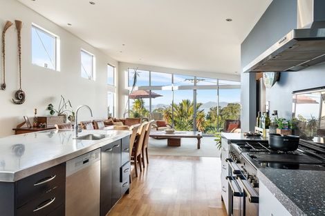 Photo of property in 12 Cliff Road, Tasman, Upper Moutere, 7173