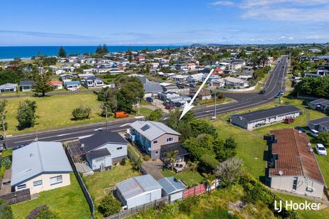 Photo of property in 53 Beach Road, Waihi Beach, 3611