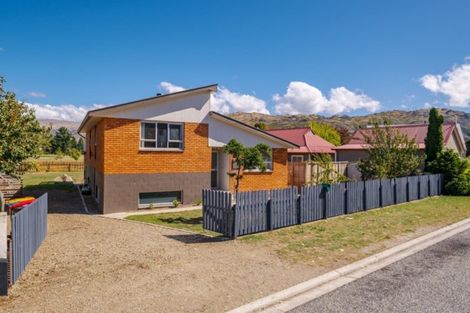 Photo of property in 93 Newcastle Street, Clyde, 9330
