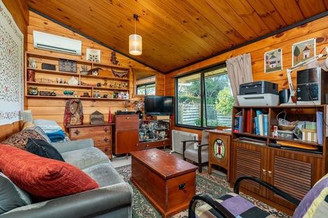 Photo of property in 28 Shoemaker Road, Waipu, 0510