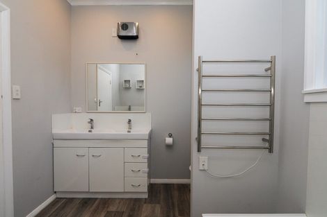 Photo of property in 6 Toi Street, Tawhero, Whanganui, 4501