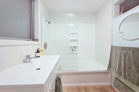 Photo of property in 4 Ensign Lane, Whitby, Porirua, 5024
