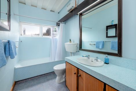 Photo of property in 76 Cannon Hill Crescent, Mount Pleasant, Christchurch, 8081