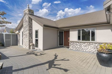 Photo of property in 11 The Circle, Nukuhau, Taupo, 3330