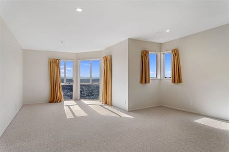 Photo of property in 5 Harry Ell Drive, Cashmere, Christchurch, 8022