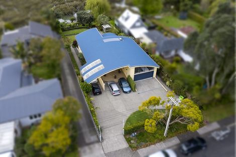 Photo of property in 48 Renata Crescent, Te Atatu Peninsula, Auckland, 0610