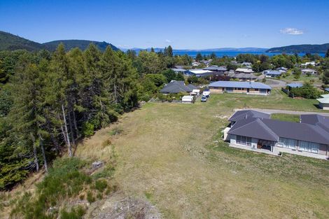 Photo of property in 34 Lakemere Way, Kinloch, Taupo, 3377