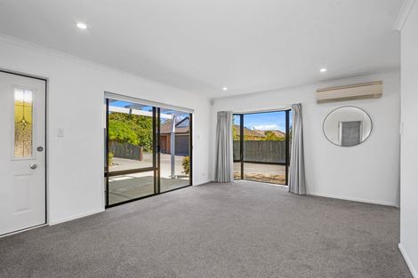 Photo of property in 10a Ronald George Place, Parklands, Christchurch, 8083