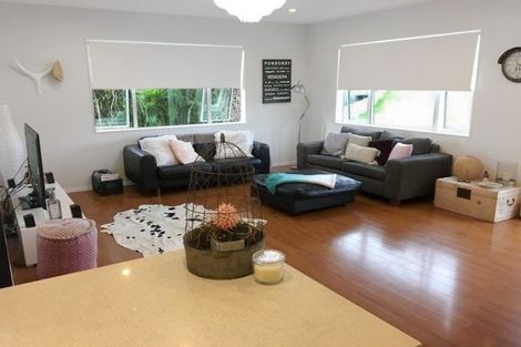 Photo of property in 19a Duncan Avenue, Te Atatu South, Auckland, 0610