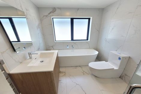 Photo of property in 76c Chartwell Avenue, Glenfield, Auckland, 0629