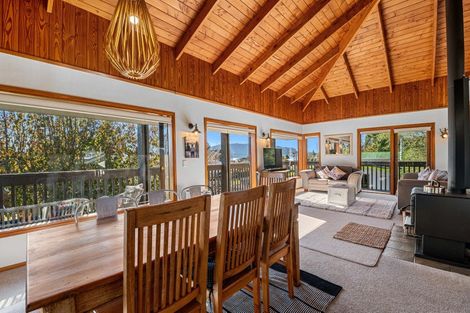 Photo of property in 32 Aoturoa Avenue, Rotoiti Forest, Rotorua, 3074