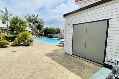 Photo of property in 57/21 Armoy Drive, East Tamaki, Auckland, 2016