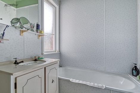 Photo of property in 182 Bucklands Beach Road, Bucklands Beach, Auckland, 2012