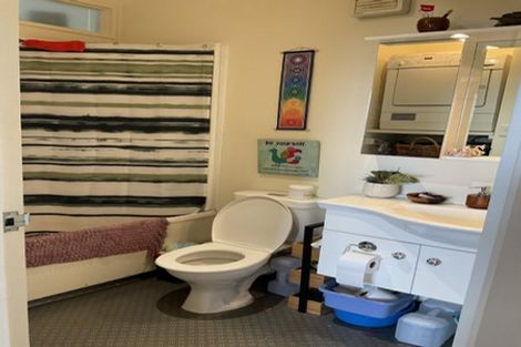 Photo of property in Hobson Court Flats, 69/70 Hobson Street, Thorndon, Wellington, 6011