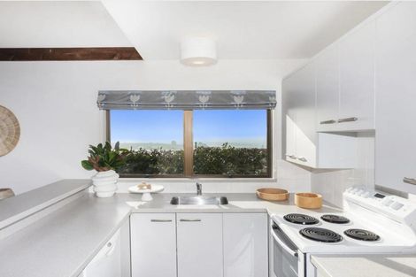 Photo of property in 1/17 Moncks Spur Road, Redcliffs, Christchurch, 8081