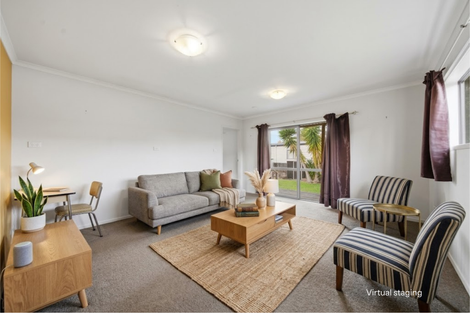 Photo of property in 3 Halberg Street, Glenfield, Auckland, 0629