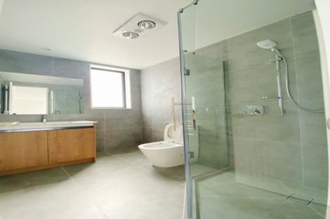 Photo of property in 37c Forrest Hill Road, Milford, Auckland, 0620