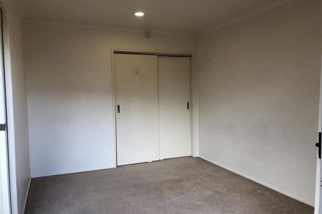 Photo of property in 5c/30 Westward Ho, Glen Eden, Auckland, 0602