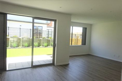 Photo of property in 1 Gunn Way, Hobsonville, Auckland, 0616