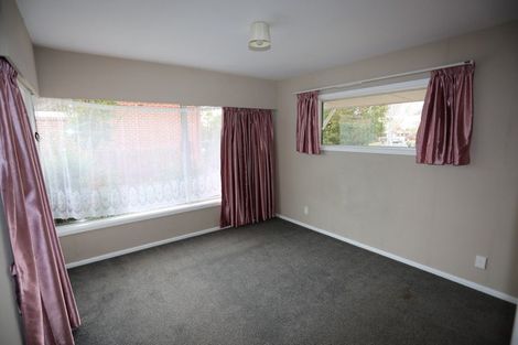 Photo of property in 43 Burnside Crescent, Burnside, Christchurch, 8053