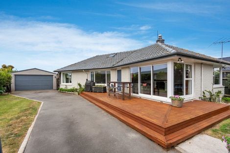 Photo of property in 82 Effingham Street, North New Brighton, Christchurch, 8083