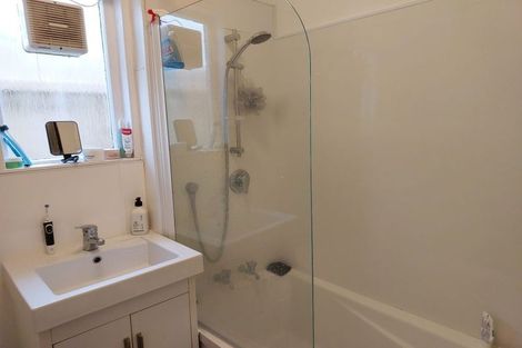 Photo of property in 2 Naughton Terrace, Kilbirnie, Wellington, 6022