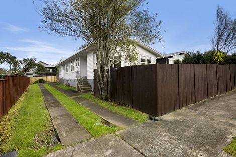 Photo of property in 1/47 Felton Mathew Avenue, Saint Johns, Auckland, 1072
