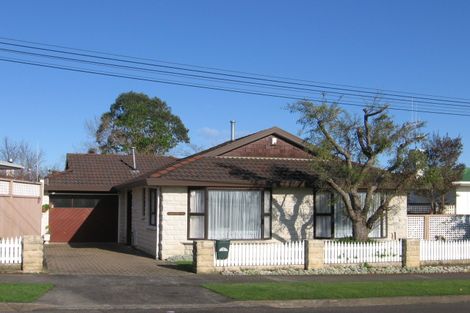 Photo of property in 1 Wincanton Place, Awapuni, Palmerston North, 4412