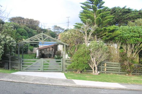 Photo of property in 1 Ceres Crescent, Johnsonville, Wellington, 6037