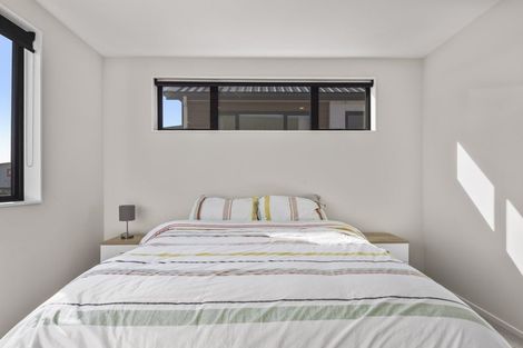 Photo of property in 10 Seafarer Crescent, Stanmore Bay, Whangaparaoa, 0932