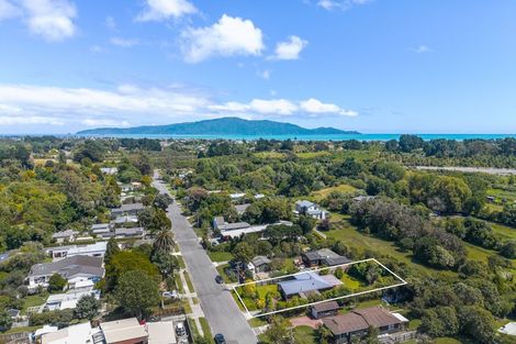 Photo of property in 5 Puriri Road, Waikanae, 5036