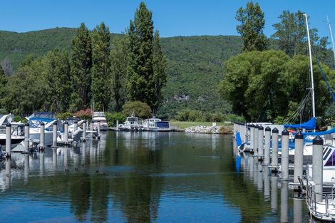 Photo of property in 34 Lakemere Way, Kinloch, Taupo, 3377