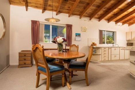 Photo of property in 928 East Coast Road, Northcross, Auckland, 0630