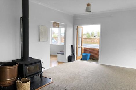 Photo of property in 7 Hussey Street, Waverley, 4510