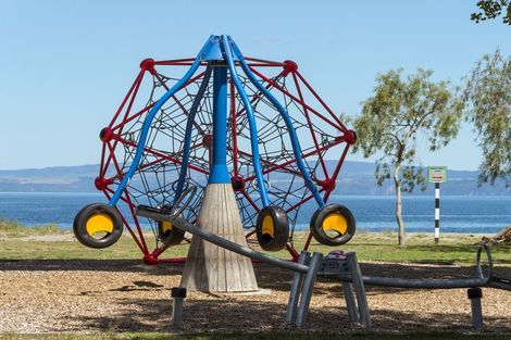 Photo of property in 34 Lakemere Way, Kinloch, Taupo, 3377