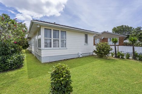 Photo of property in 41 Chingford Close, Mangere, Auckland, 2022