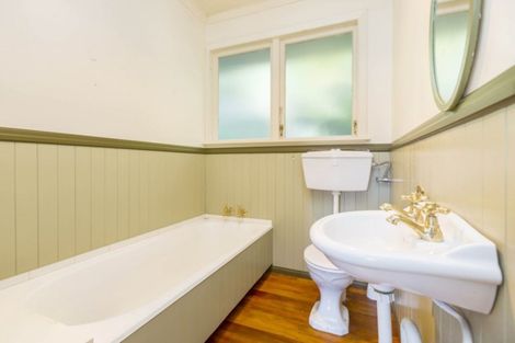 Photo of property in 29 Blue Mountains Road, Silverstream, Upper Hutt, 5019