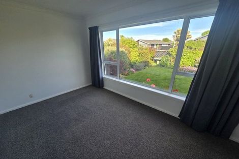 Photo of property in 42 Waratah Street, Avondale, Christchurch, 8061