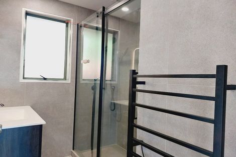 Photo of property in 1/23 Landow Place, Henderson, Auckland, 0612