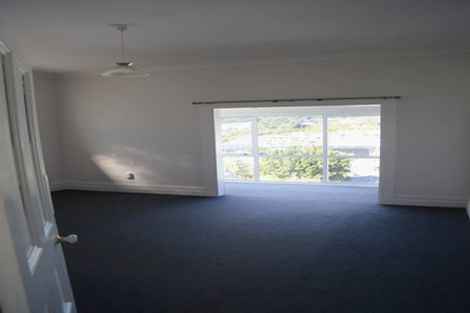 Photo of property in 1/12 Myrtle Crescent, Mount Cook, Wellington, 6021