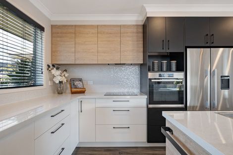 Photo of property in 55 Athenree Road, Athenree, Katikati, 3177