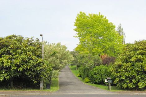 Photo of property in 39 Rosella Grove, Waimauku, 0812